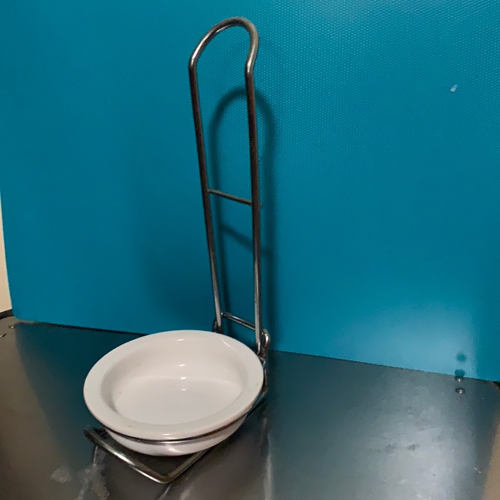 Pampered Chef retires spoon rest